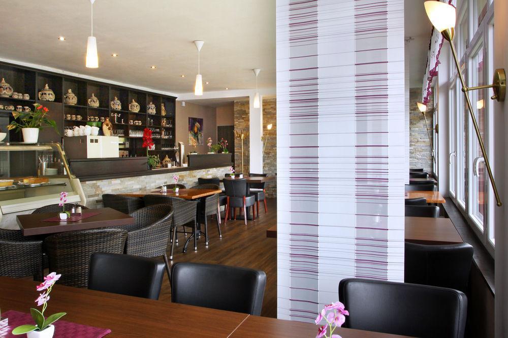 Hotel Rheinkoenig 캄프보른호펜 외부 사진