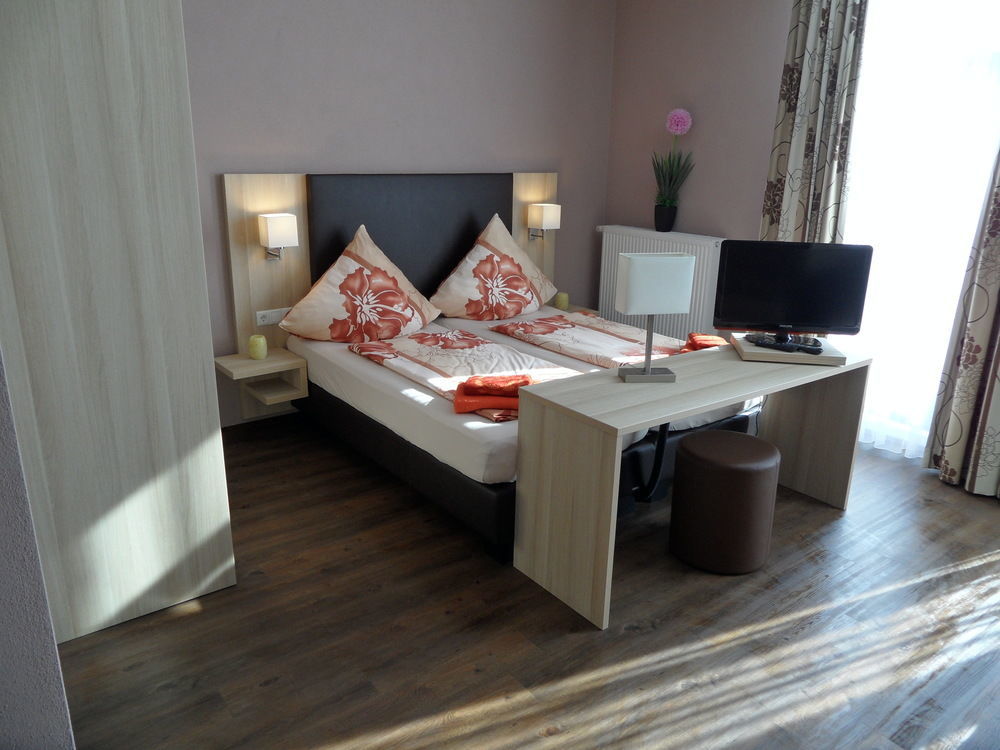 Hotel Rheinkoenig 캄프보른호펜 외부 사진