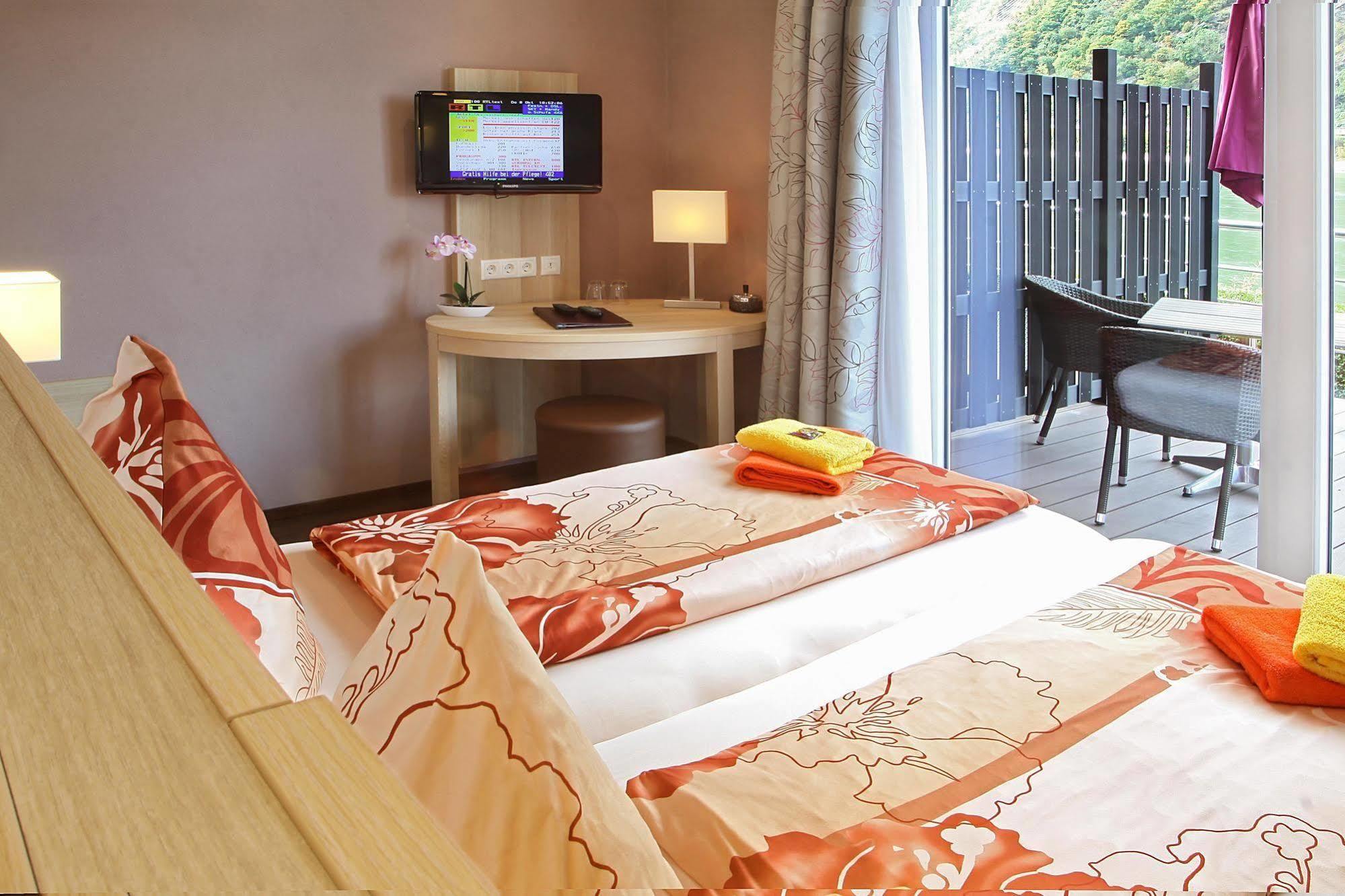 Hotel Rheinkoenig 캄프보른호펜 외부 사진