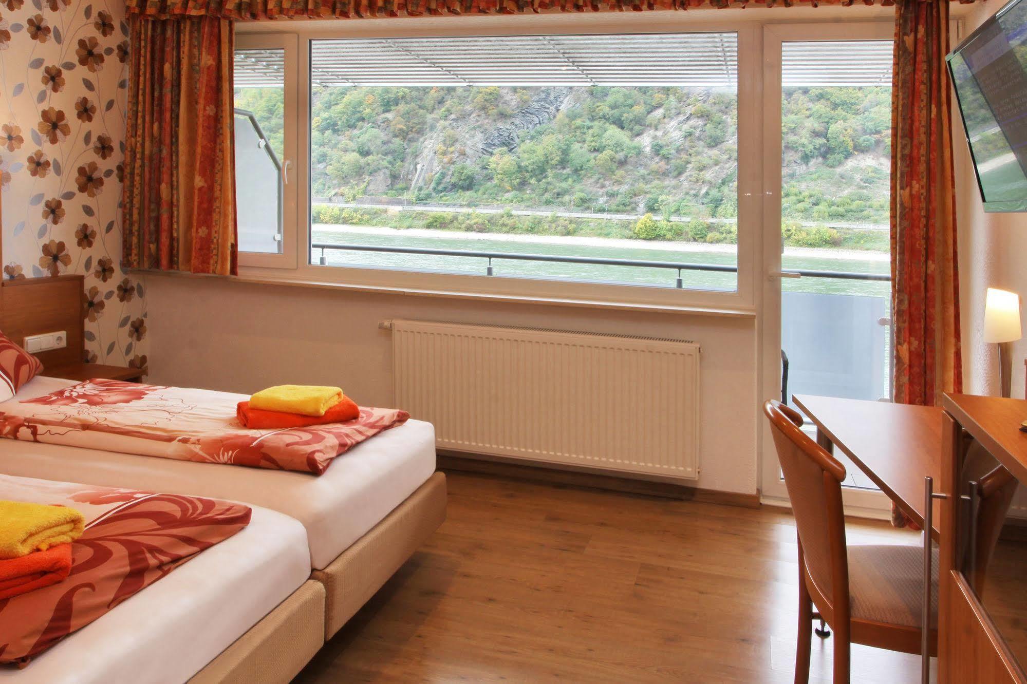 Hotel Rheinkoenig 캄프보른호펜 외부 사진